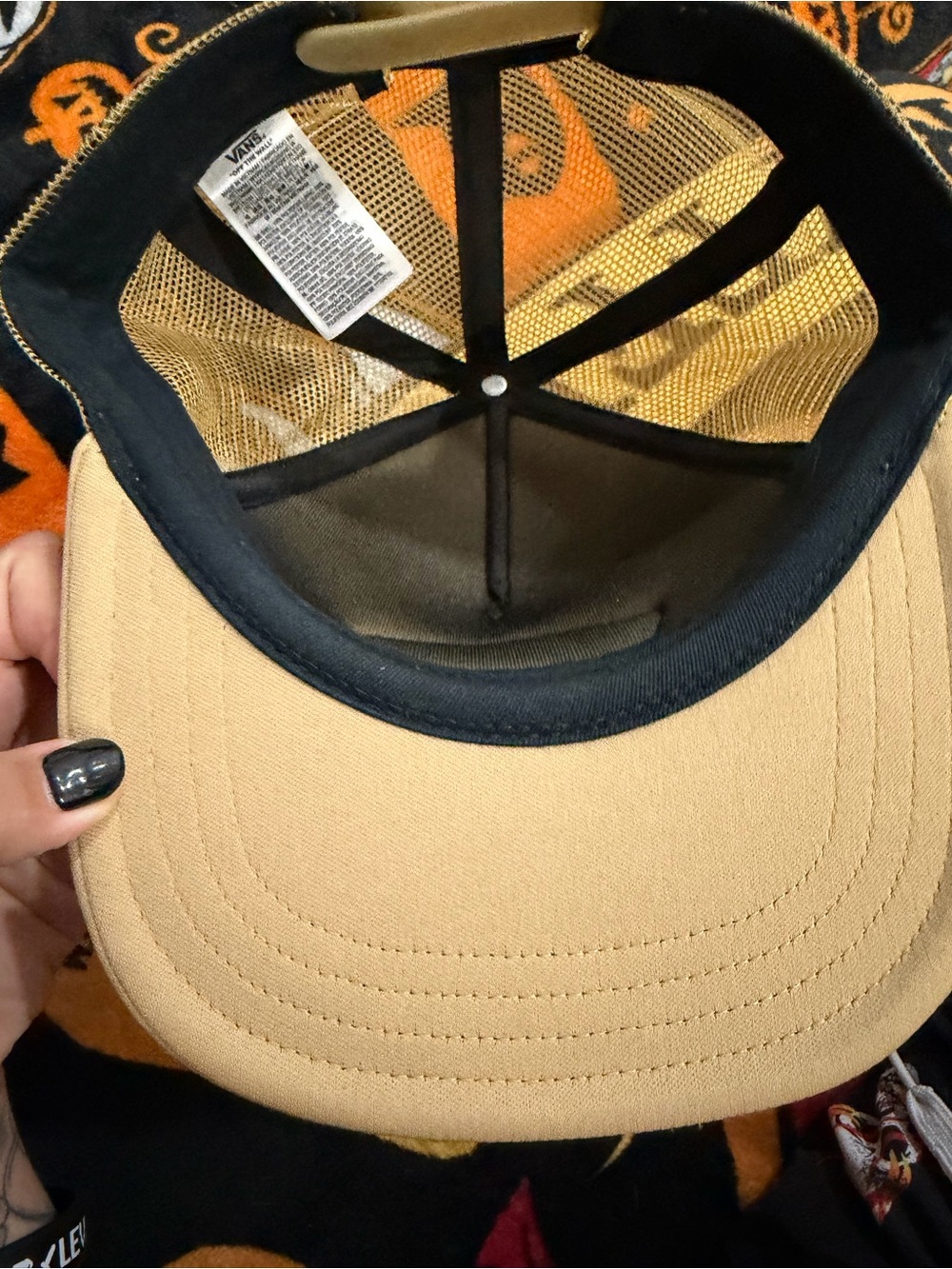 Hat with Vans patch - Picture 4 of 7